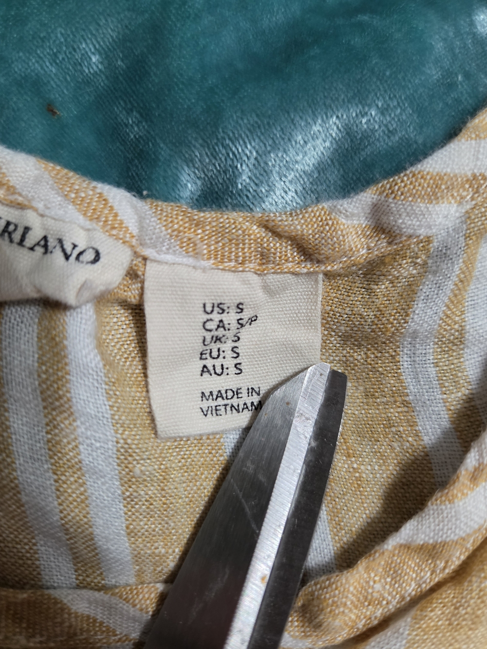✨️3 FOR $25 Striped Short-Sleeve Linen Blend Top in Yellow and White - Picture 3 of 5